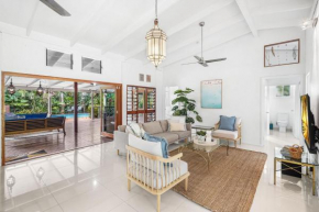 Belle Escapes Tropical Haven Holiday Home Palm Cove